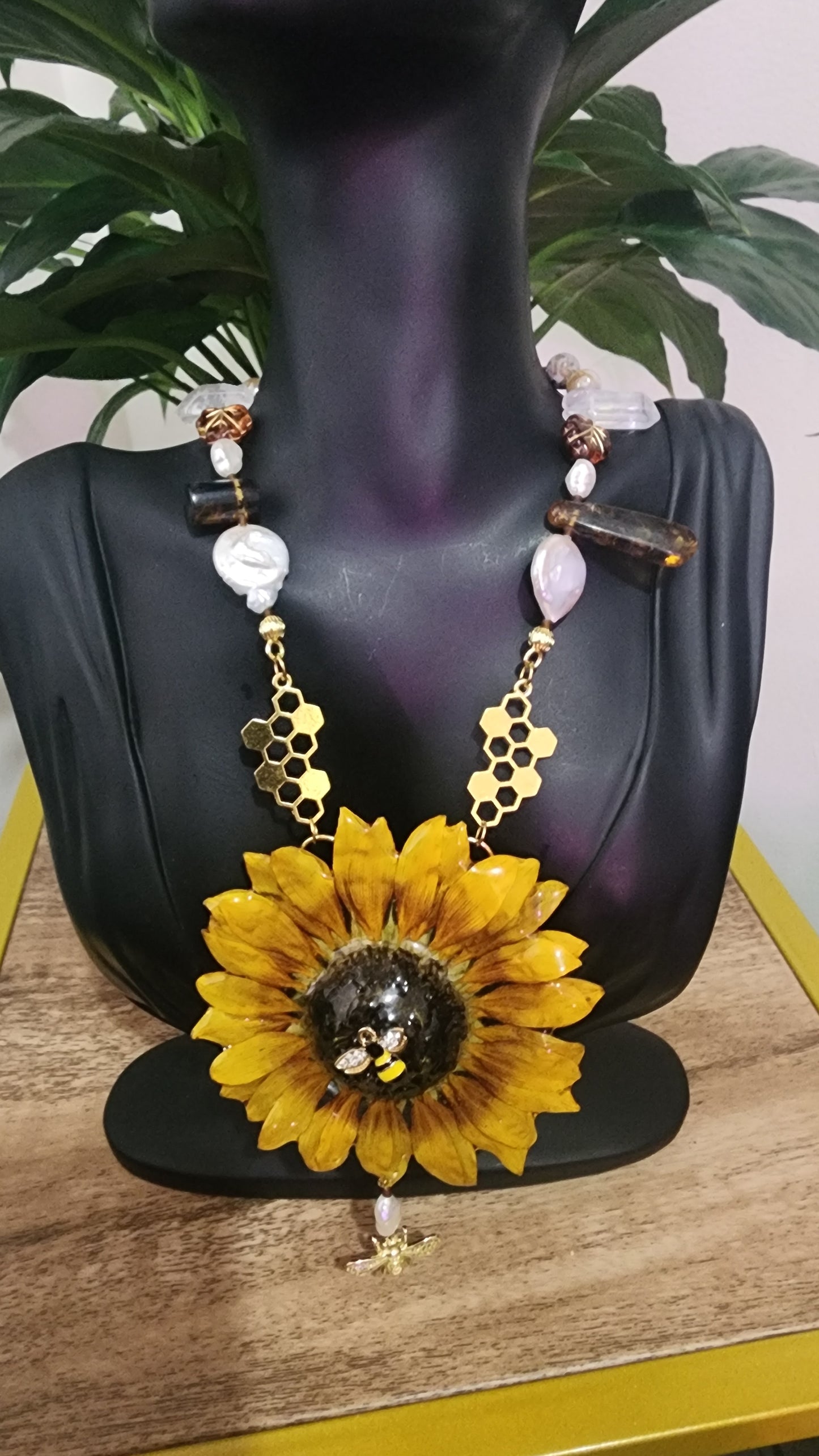 COLLAR DE GIRASOL NATURAL (CHICHI)
