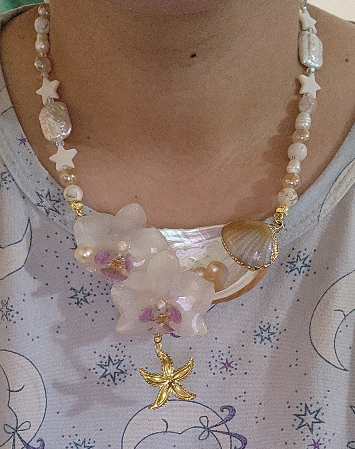 Collar de orquidea natural encapsulada (tropical)