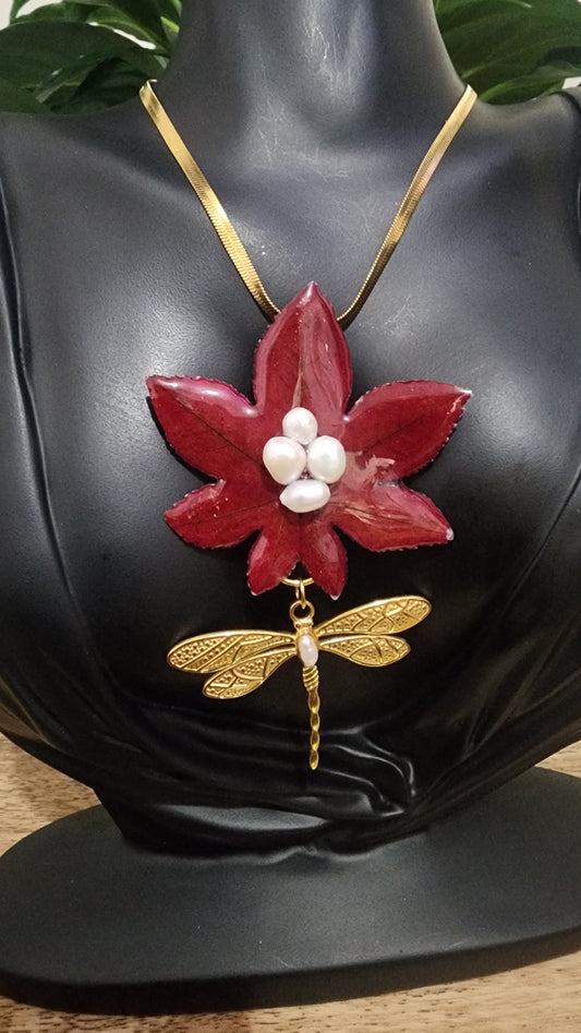 Collar de hoja natural encapsulada (flake)