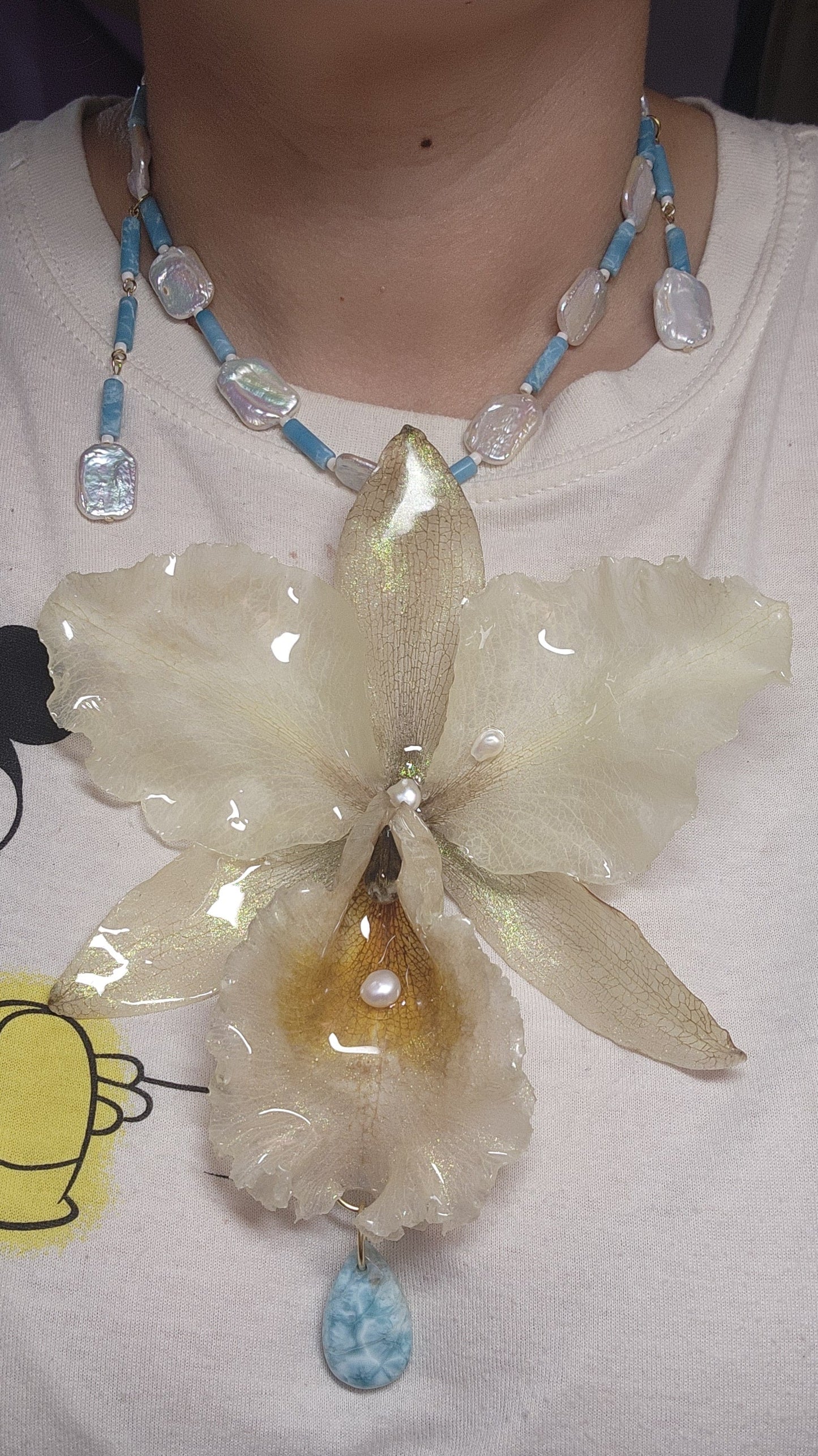 COLLAR DE ORQUIDEA NATURAL  (CARIMAR)