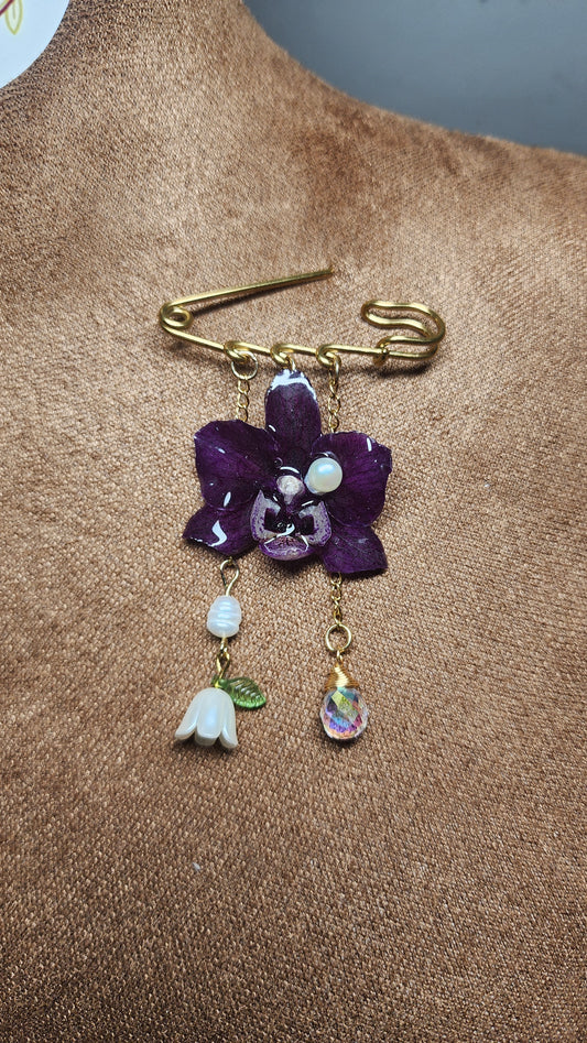 BROCHE DE MINI ORQUIDEA (clavel)