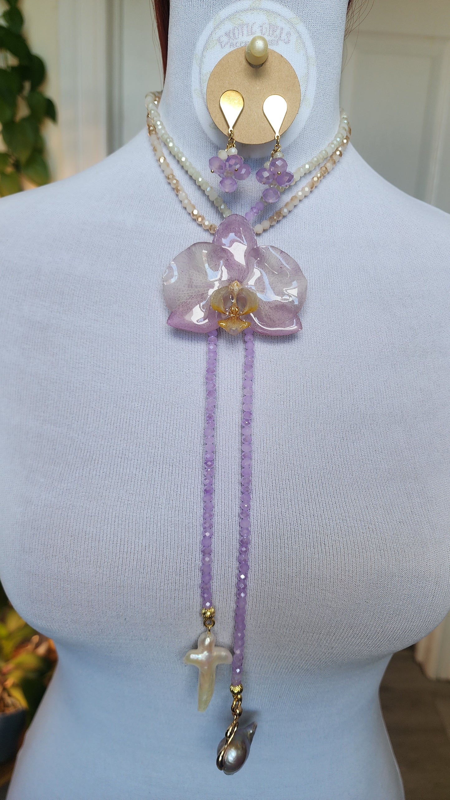 VIOLET-VIOLETA