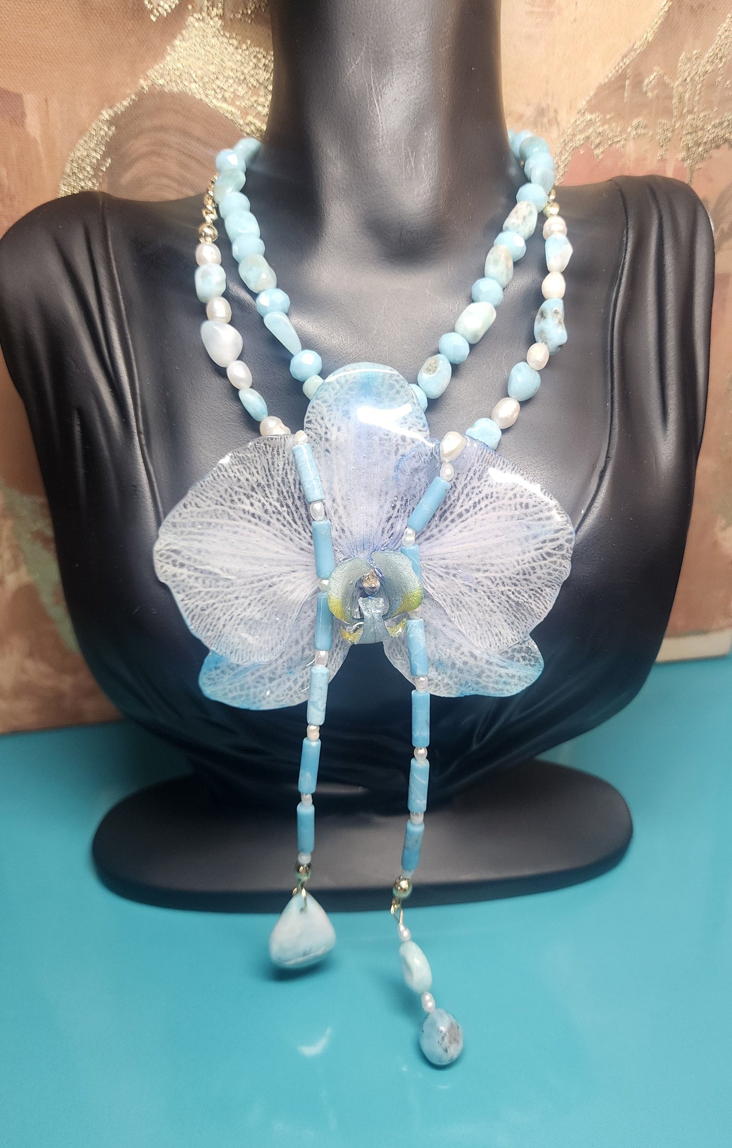 COLLAR DE ORQUIDEA NATURAL  (CRISTAL)