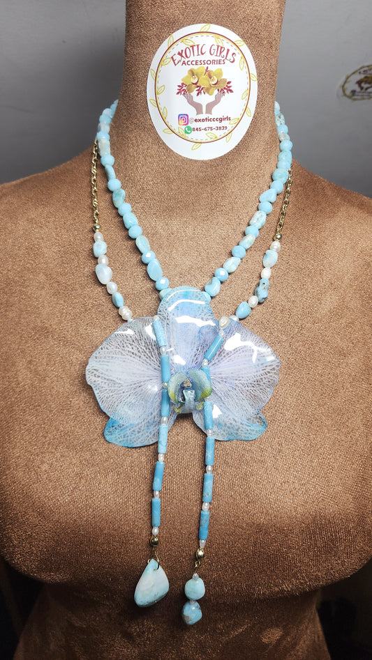 COLLAR DE ORQUIDEA NATURAL  (CRISTAL)