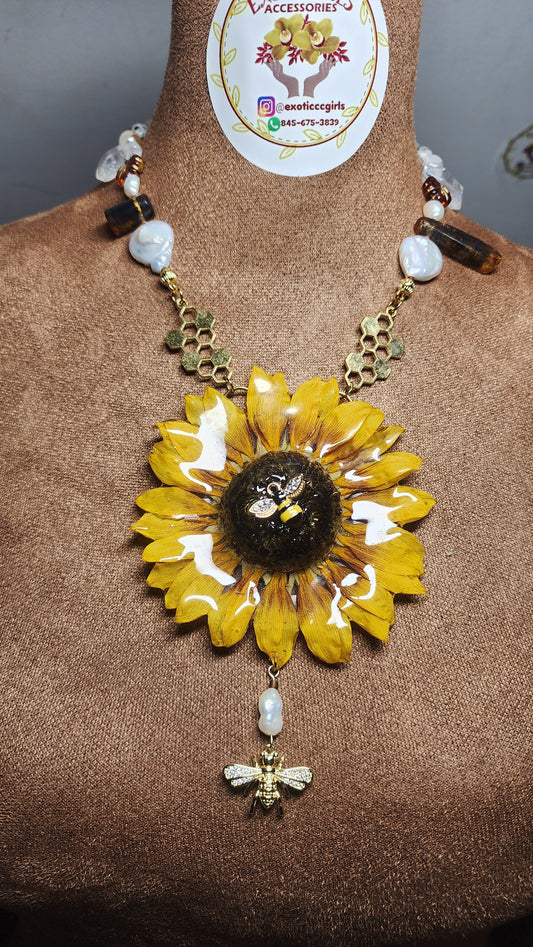COLLAR DE GIRASOL NATURAL (CHICHI)